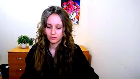 Nica online show from February 6, 2025, 3:31 pm