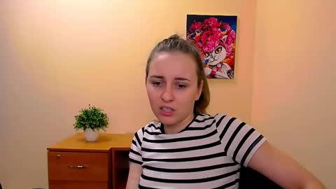 Nica online show from March 11, 2025, 1:23 pm