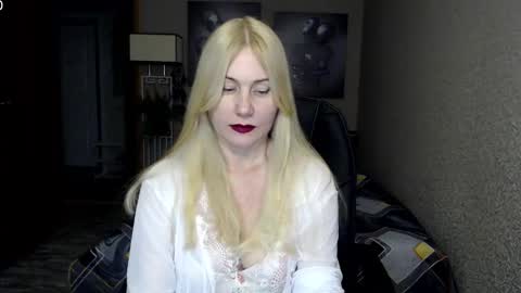 Snapshot of _night_fantasy_ chatting on January 29, 2025, 5:45 pm Donella online show from January 29, 2025, 5:45 pm