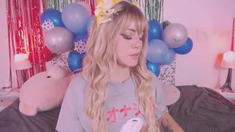 niiky online show from December 19, 2024, 3:08 pm