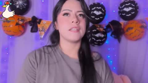 niiky online show from October 22, 2025, 12:16 pm