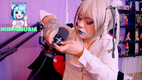 niiky online show from November 7, 2025, 10:26 am