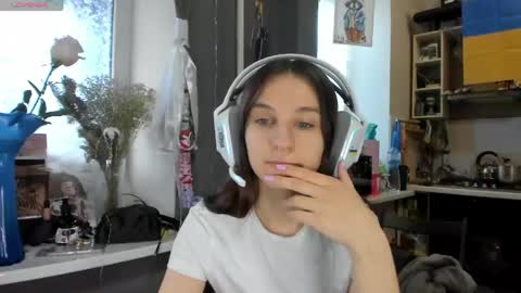 Nika online show from April 15, 2026, 3:08 pm