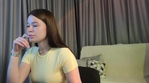 _nikol_cute_ online show from June 1, 2026, 1:29 am