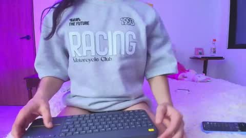 Noa Smith online show from November 23, 2025, 5:51 am