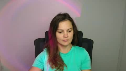 Olivia online show from September 15, 2025, 5:29 am