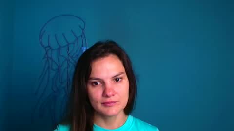 Olivia online show from September 18, 2025, 5:20 am