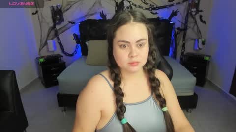 Snapshot of _oliviajoness chatting on October 30, 2025, 11:33 am Olivia jones online show from October 30, 2025, 11:33 am