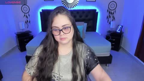 Snapshot of _oliviajoness chatting on November 8, 2025, 1:55 pm Olivia jones online show from November 8, 2025, 1:55 pm