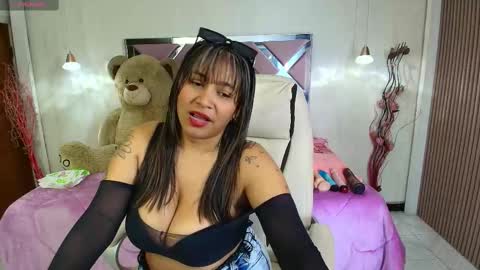 pamela online show from September 12, 2025, 8:20 pm