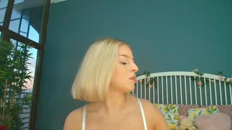 Alisa online show from October 30, 2025, 5:09 am