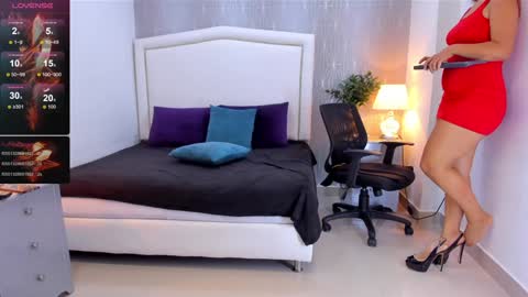  peach1  online show from January 28, 2025, 8:58 pm