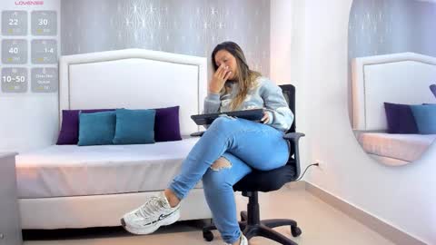 Snapshot of _peach1_ chatting on March 18, 2026, 2:20 pm peach1 online show from March 18, 2026, 2:20 pm