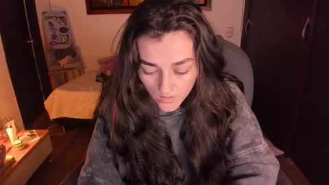 violeta ig  online show from October 9, 2025, 4:32 am