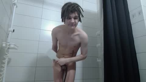 Snapshot of _peachtree_ chatting on December 18, 2025, 4:40 am Willie online show from December 18, 2025, 4:40 am