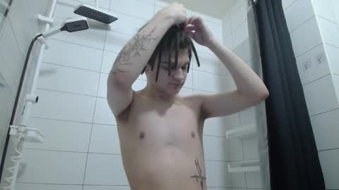 Snapshot of _peachtree_ chatting on December 18, 2025, 9:21 pm Willie online show from December 18, 2025, 9:21 pm