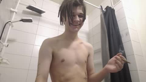 Snapshot of _peachtree_ chatting on February 23, 2026, 3:26 am Willie online show from February 23, 2026, 3:26 am