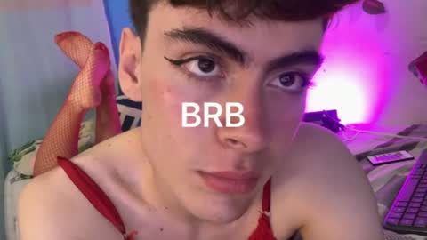 Snapshot of _peachyboy chatting on June 19, 2026, 5:01 am esteban online show from June 19, 2026, 5:01 am