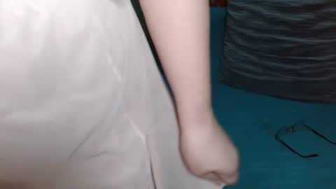 Snapshot of _pinayglamourbum_143xxx_ chatting on May 6, 2026, 7:13 am Pinaylovelybum online show from May 6, 2026, 7:13 am
