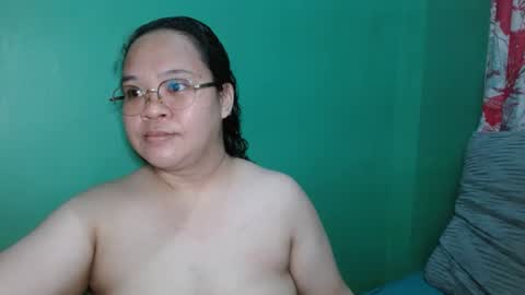 Snapshot of _pinayglamourbum_143xxx_ chatting on May 20, 2026, 8:31 am Pinaylovelybum online show from May 20, 2026, 8:31 am
