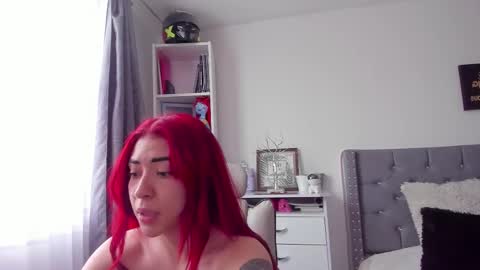  V  online show from October 17, 2025, 12:08 pm