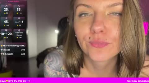 Snapshot of _private_person_ chatting on December 27, 2024, 8:39 pm HADLY today day-off see u online 0112 online show from December 27, 2024, 8:39 pm