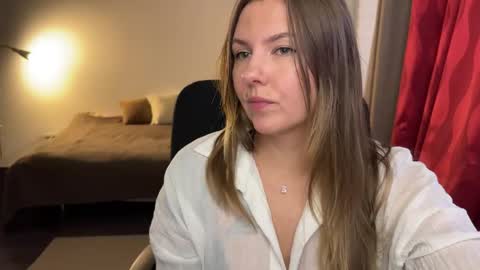 Snapshot of _private_person_ chatting on September 22, 2025, 4:09 pm HADLY today day-off see u online 0112 online show from September 22, 2025, 4:09 pm