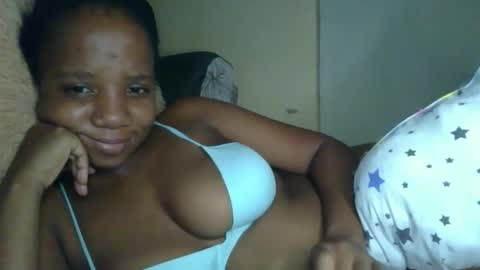 queen online show from March 17, 2026, 5:33 am