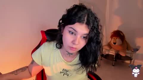 Stefany online show from October 27, 2025, 8:24 pm