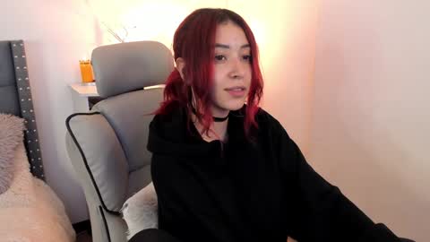 Snapshot of _redapple369 chatting on December 13, 2024, 9:46 am frutoprohibidoo online show from December 13, 2024, 9:46 am