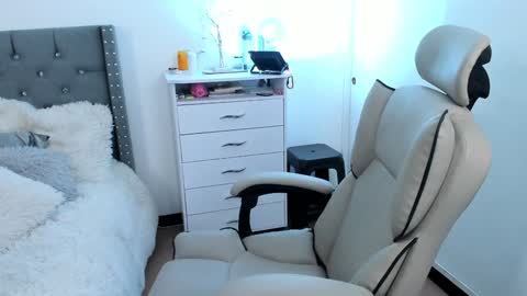 Snapshot of _redapple369 chatting on January 6, 2025, 5:08 am frutoprohibidoo online show from January 6, 2025, 5:08 am