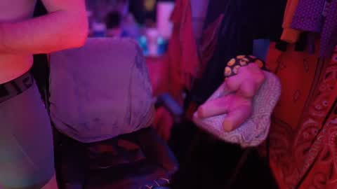 REDxxx online show from February 9, 2025, 10:53 am