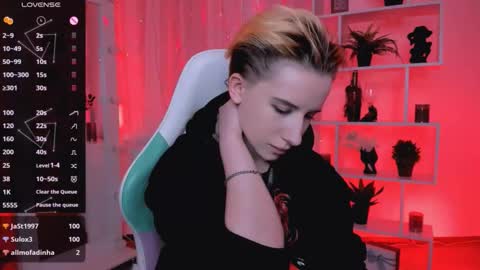 Snapshot of _rein_ramm chatting on March 9, 2026, 5:39 pm Rein online show from March 9, 2026, 5:39 pm