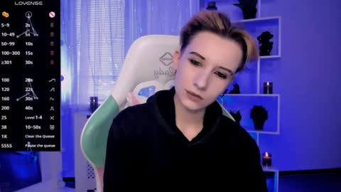 Snapshot of _rein_ramm chatting on April 4, 2026, 3:42 pm Rein online show from April 4, 2026, 3:42 pm