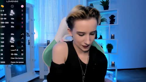 Snapshot of _rein_ramm chatting on April 5, 2026, 3:42 pm Rein online show from April 5, 2026, 3:42 pm