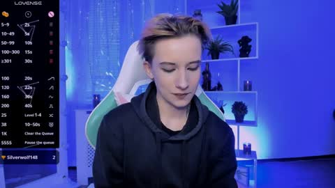 Snapshot of _rein_ramm chatting on April 9, 2026, 2:44 pm Rein online show from April 9, 2026, 2:44 pm