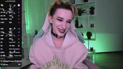 Snapshot of _rein_ramm chatting on April 15, 2026, 7:58 pm Rein online show from April 15, 2026, 7:58 pm