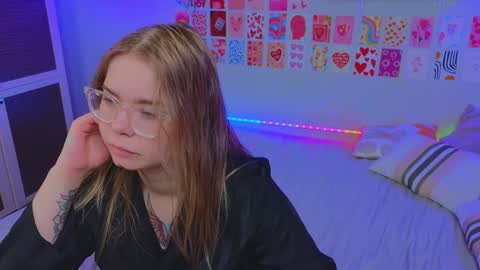 LISSAPVT IS OPEN online show from February 6, 2025, 7:02 am