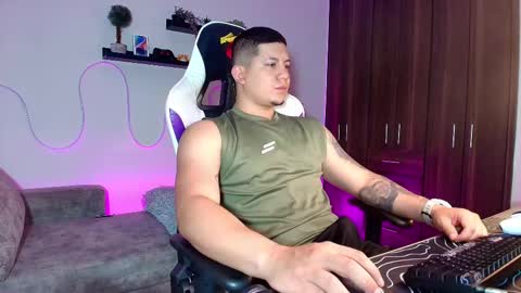 Roberto online show from March 4, 2025, 12:33 pm