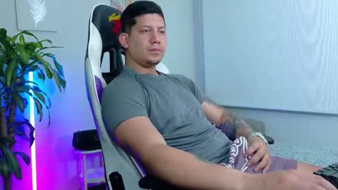 Snapshot of _robertobaggio chatting on February 4, 2026, 12:22 pm Roberto online show from February 4, 2026, 12:22 pm