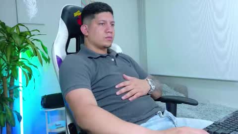 Snapshot of _robertobaggio chatting on February 8, 2026, 5:55 am Roberto online show from February 8, 2026, 5:55 am