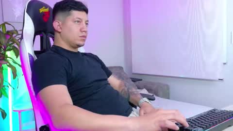 Snapshot of _robertobaggio chatting on February 16, 2026, 12:23 pm Roberto online show from February 16, 2026, 12:23 pm