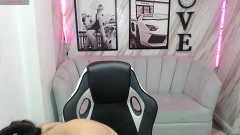 Samantha online show from January 8, 2025, 6:52 pm