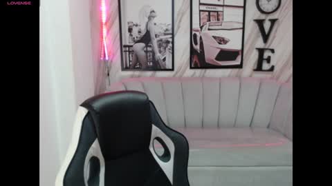 Samantha online show from January 21, 2025, 12:39 pm