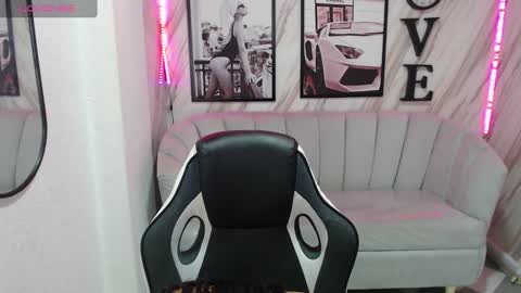 Samantha online show from February 22, 2025, 1:02 pm