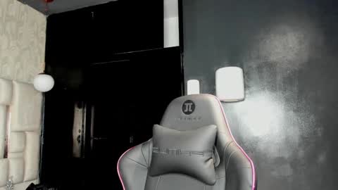 _sammy_ice online show from January 11, 2025, 9:36 am