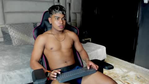 _sammy_ice online show from January 14, 2025, 4:25 am