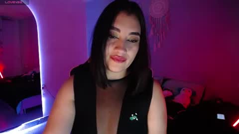  SantaLove  online show from June 21, 2026, 12:46 am