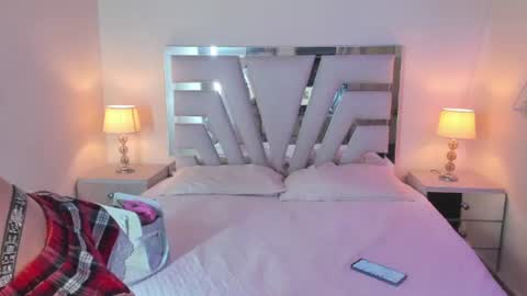 Snapshot of _sara_exotic chatting on July 18, 2026, 5:00 am Sara online show from July 18, 2026, 5:00 am