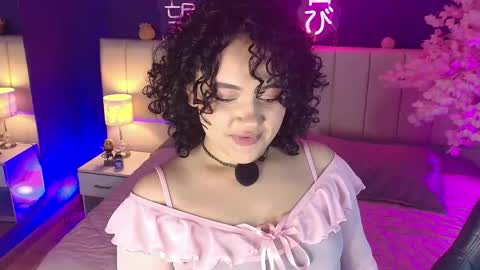 Snapshot of _sarahrose chatting on April 25, 2026, 4:37 am Sara online show from April 25, 2026, 4:37 am